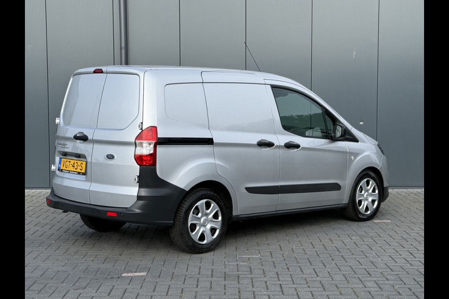 Ford Transit Courier 1.5 TDCI / 1e EIGENAAR / 54.515 KM ! / AIRCO / PDC / NAVI / DAB