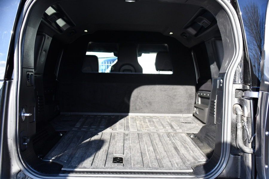 Land Rover Defender Hard Top 3.0 D250 110 MHEV S 360 Camera, Carplay, Automaat, Cruise, Grijs kenteken, 249pk, Leder, LED, Stuurverwarming, BOM VOL!