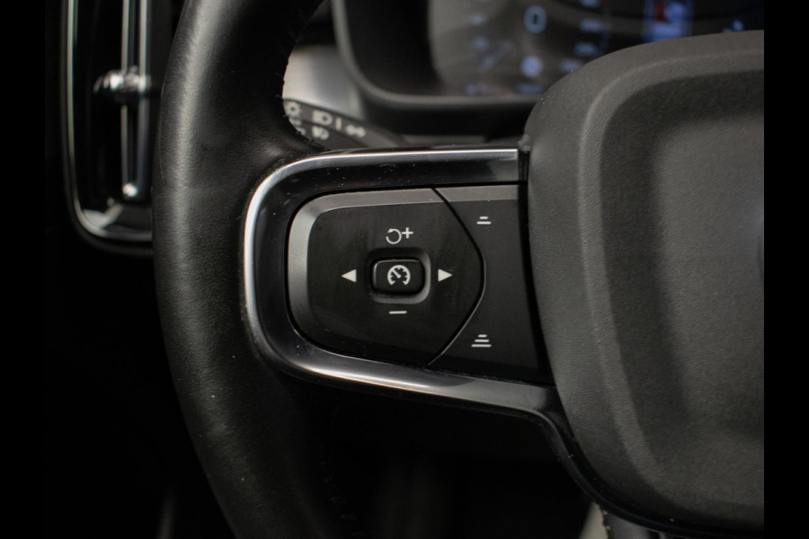 Volvo XC40 1.5 T4 Recharge Inscription Expression (APPLE CARPLAY,NAVI,LED,SPORTSTOELEN,PDC,LM VELGEN,NETTE STAAT)