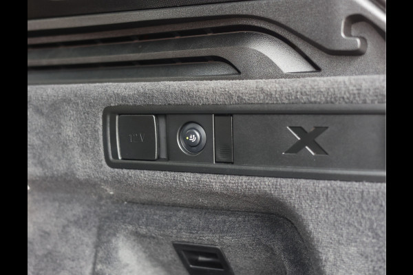 BMW X5 50e xDrive | Skylounge - Trekhaak - Bowers&Wilkins