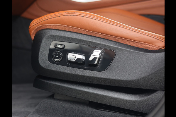 BMW X5 50e xDrive | Skylounge - Trekhaak - Bowers&Wilkins