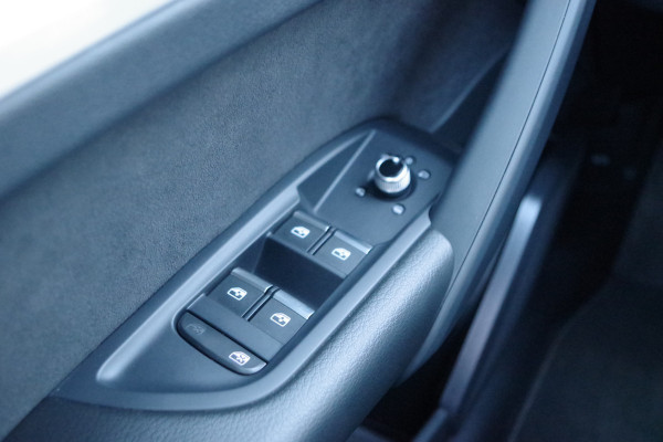 Audi Q5 50 TFSI e 300 PK Quattro S-Line Edition PHEV, Panoramadak, RS-Leder, Adap. Cruise Control, Matrix-LED