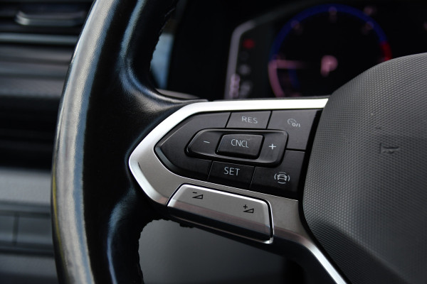 Volkswagen Transporter 2.0 TDI L1H1 28 Bulli Virtual Cockpit, Cruise, Camera, 150pk, LED, Airco, Trekhaak, Uniek!