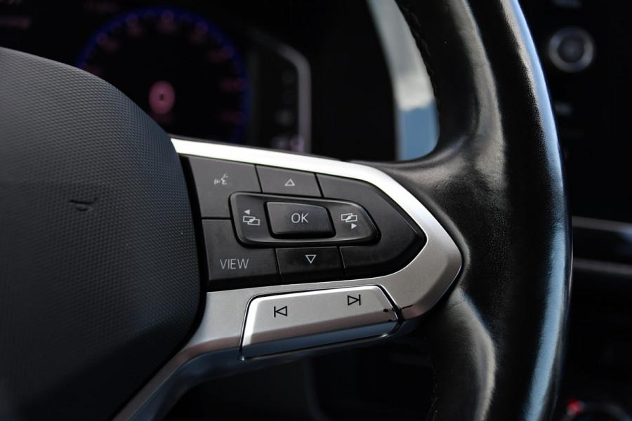 Volkswagen Transporter 2.0 TDI L1H1 28 Bulli Virtual Cockpit, Cruise, Camera, 150pk, LED, Airco, Trekhaak, Uniek!