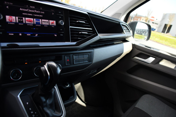 Volkswagen Transporter 2.0 TDI L1H1 28 Bulli Virtual Cockpit, Cruise, Camera, 150pk, LED, Airco, Trekhaak, Uniek!