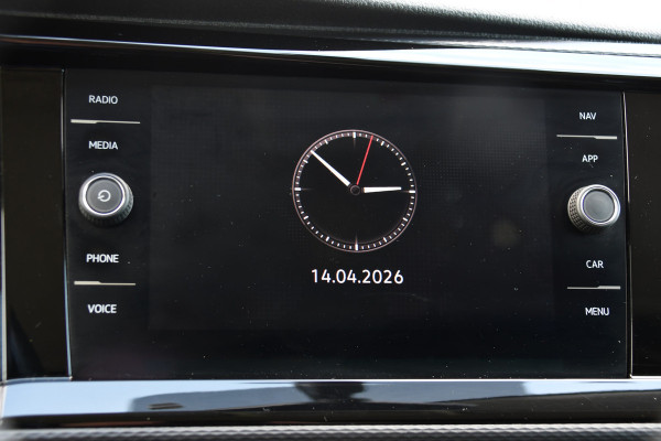 Volkswagen Transporter 2.0 TDI L1H1 28 Bulli Virtual Cockpit, Cruise, Camera, 150pk, LED, Airco, Trekhaak, Uniek!