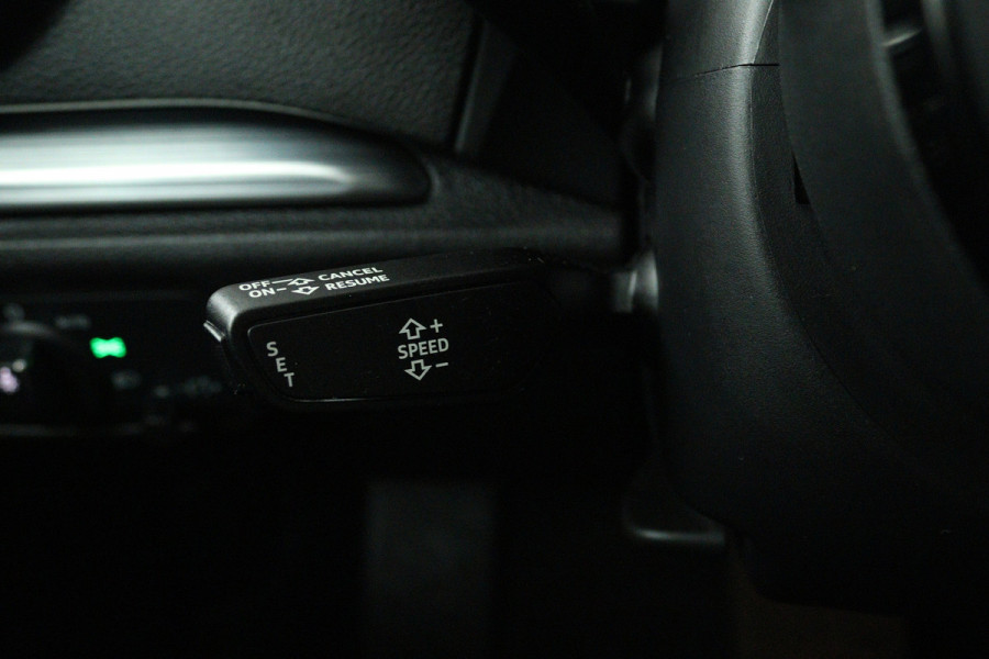 Audi A3 Sportback 1.0 TFSI Sport Lease Edition Automaat (PARKEERSENSOREN, NAVIGATIE, CRUISE CONTROL, AUTOMAAT)