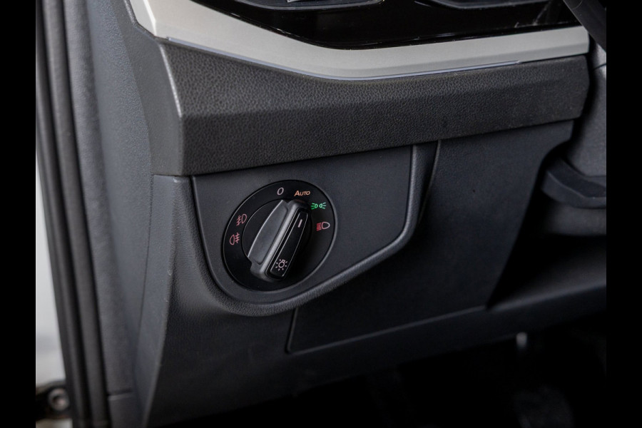 Volkswagen Polo 1.0 TSI Highline Business R / 116pk / Achteruitrij camera / Stoelverwarming / Virtual cockpit /