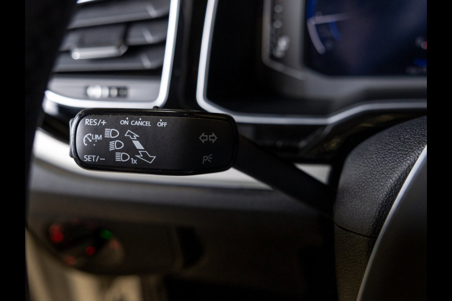 Volkswagen Polo 1.0 TSI Highline Business R / 116pk / Achteruitrij camera / Stoelverwarming / Virtual cockpit /