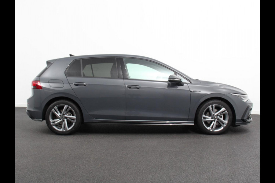 Volkswagen Golf 1.5 eTSI 150pk DSG R-Line Panorama dak Navigatie Apple Carplay/Android Auto Climate Control Camera Dab Extra Getint Glas Adaptive Cruise Control Virtual Cockpit Lichtmetalen Velgen
