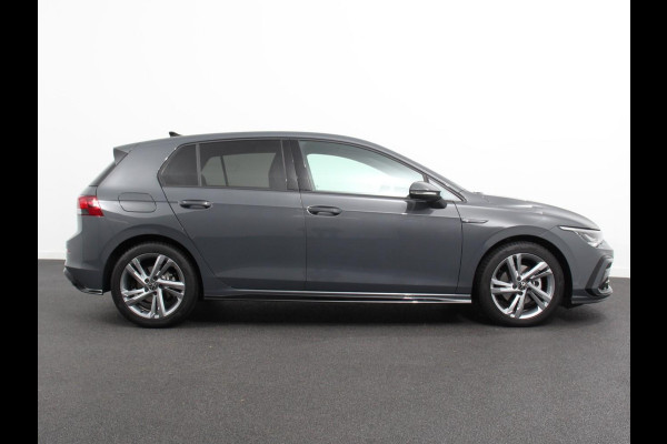 Volkswagen Golf 1.5 eTSI 150pk DSG R-Line Panorama dak Navigatie Apple Carplay/Android Auto Climate Control Camera Dab Extra Getint Glas Adaptive Cruise Control Virtual Cockpit Lichtmetalen Velgen