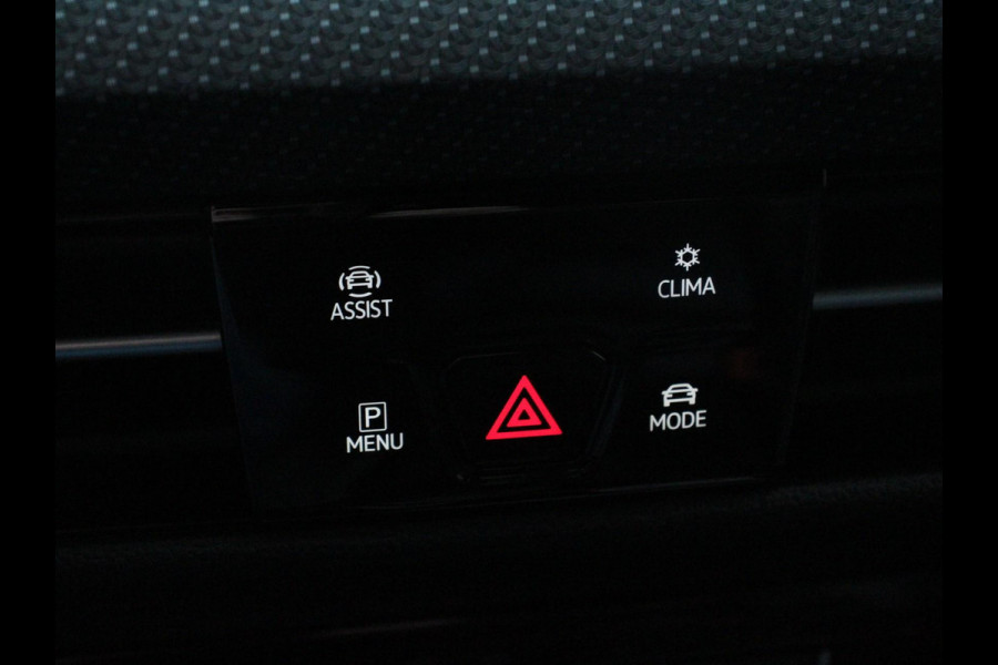 Volkswagen Golf 1.5 eTSI 150pk DSG R-Line Panorama dak Navigatie Apple Carplay/Android Auto Climate Control Camera Dab Extra Getint Glas Adaptive Cruise Control Virtual Cockpit Lichtmetalen Velgen