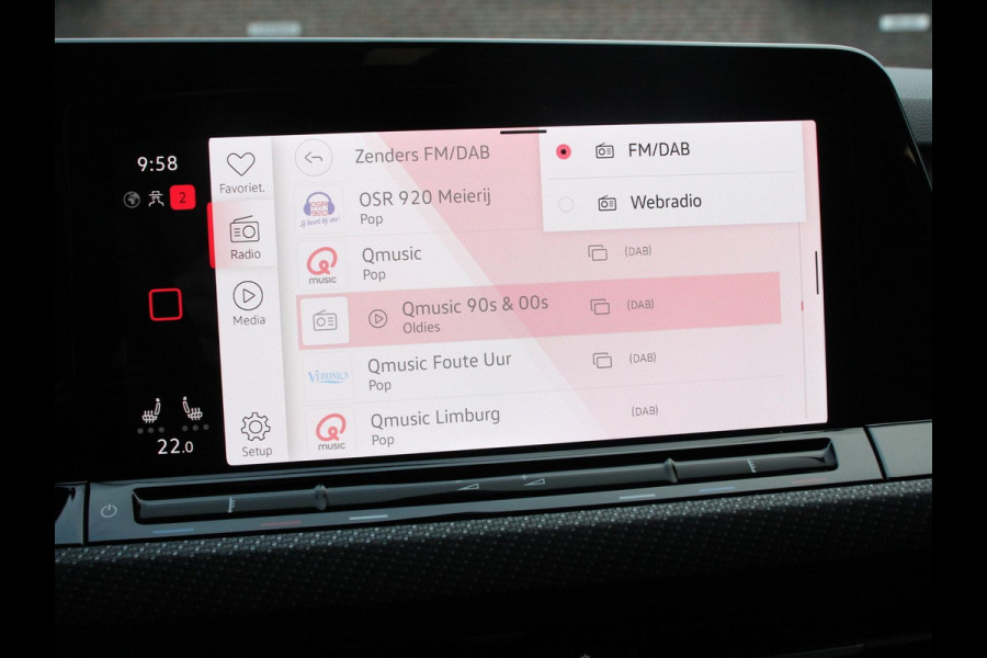 Volkswagen Golf 1.5 eTSI 150pk DSG R-Line Panorama dak Navigatie Apple Carplay/Android Auto Climate Control Camera Dab Extra Getint Glas Adaptive Cruise Control Virtual Cockpit Lichtmetalen Velgen