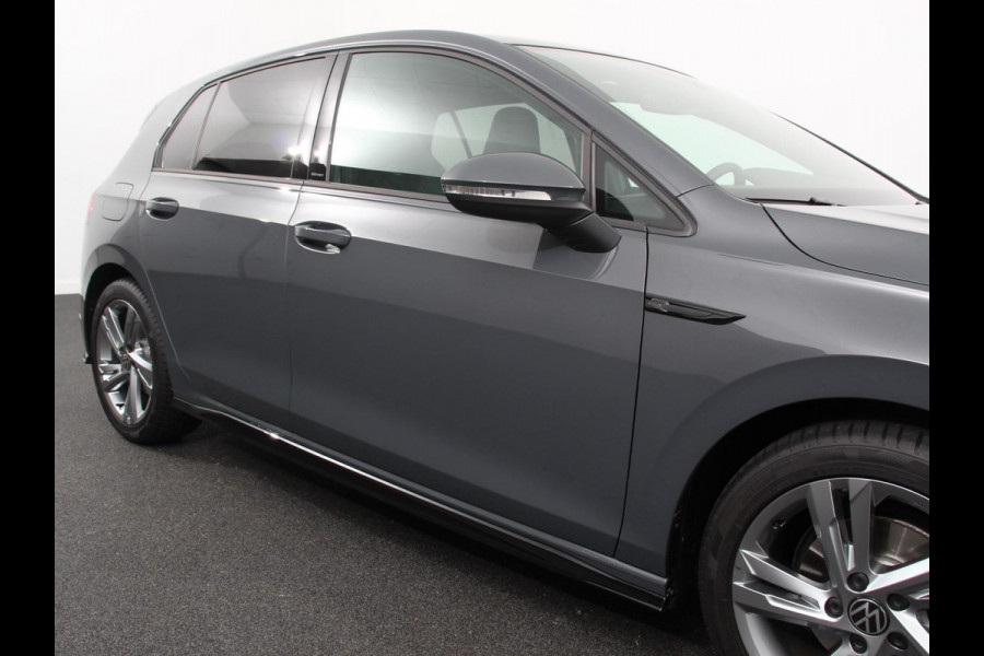 Volkswagen Golf 1.5 eTSI 150pk DSG R-Line Panorama dak Navigatie Apple Carplay/Android Auto Climate Control Camera Dab Extra Getint Glas Adaptive Cruise Control Virtual Cockpit Lichtmetalen Velgen