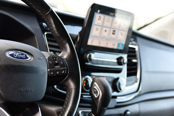 Ford Transit Custom 320 2.0 TDCI L1H1 Limited DC PB Edition MARGE! Adaptieve Cruise, Camera, Carplay, 2 x Schuifdeur, 170pk, Automaat, Stoelverwarming, Uniek!