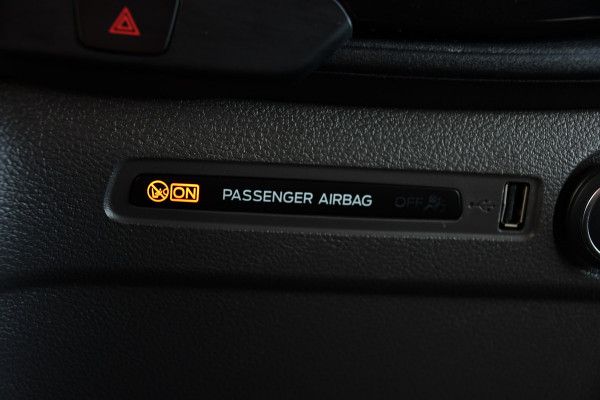 Ford Transit Custom 320 2.0 TDCI L1H1 Limited DC PB Edition MARGE! Adaptieve Cruise, Camera, Carplay, 2 x Schuifdeur, 170pk, Automaat, Stoelverwarming, Uniek!