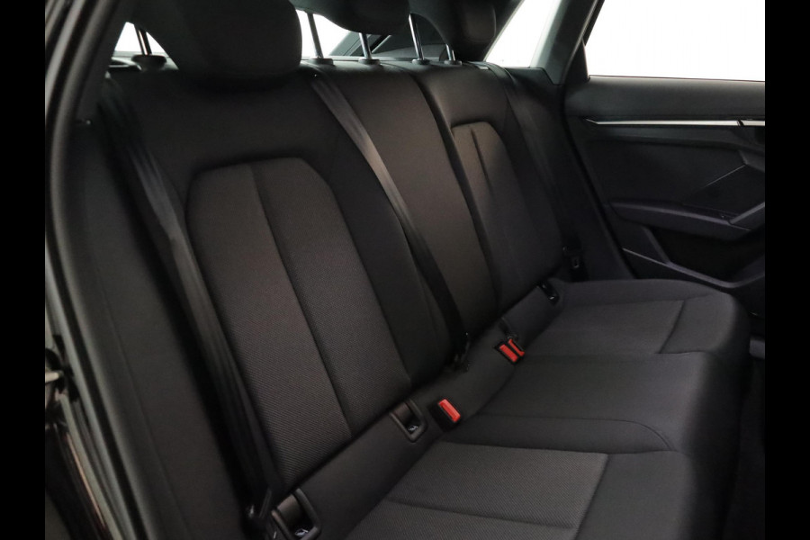 Audi A3 Sportback 30 TFSI Pro Line 110 pk S-tronic | Verlengde garantie | Navigatie via App | Parkeersensoren achter | Cruise control |