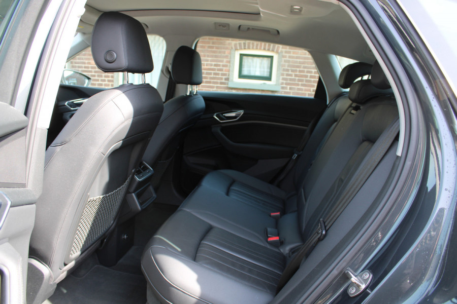 Audi e-tron e-tron 50 quattro Launch edition 71 kWh SOh 90,8% PANO LEER NAVI 113000KM!!!