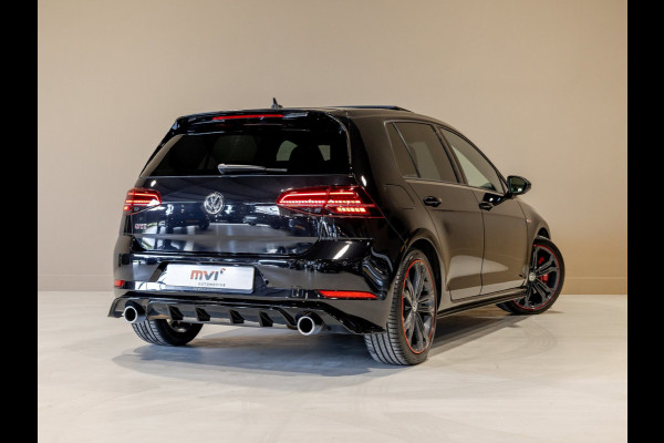 Volkswagen Golf 2.0 TSI GTI Performance / 245pk / Panorama dak / Leder / Dodehoek herkenning ./