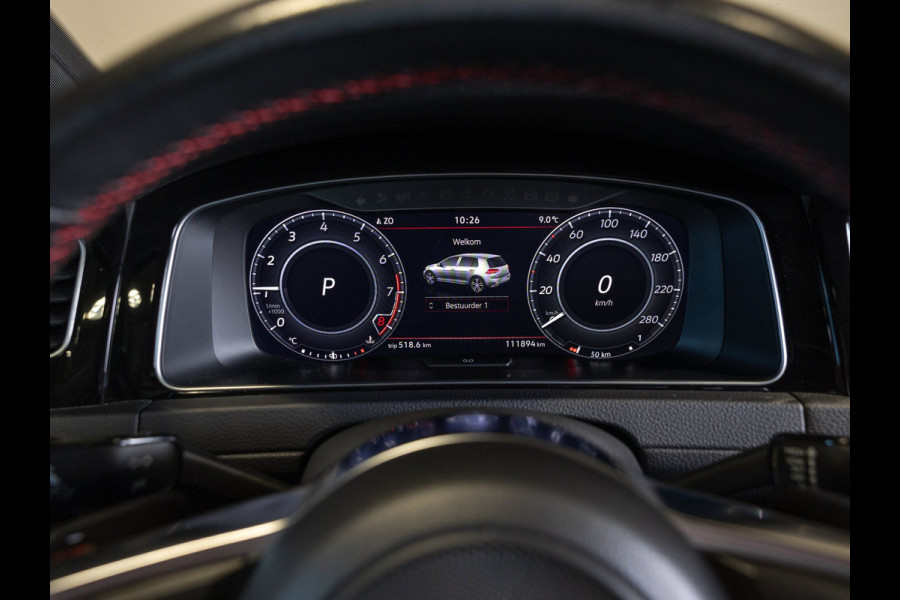 Volkswagen Golf 2.0 TSI GTI Performance / 245pk / Panorama dak / Leder / Dodehoek herkenning ./