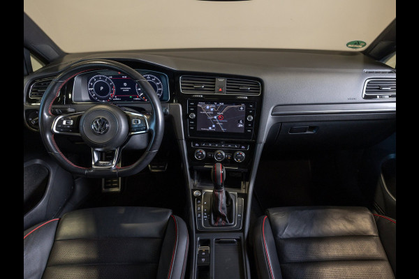 Volkswagen Golf 2.0 TSI GTI Performance / 245pk / Panorama dak / Leder / Dodehoek herkenning ./