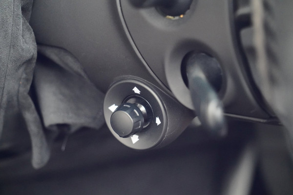 McLaren 720S 4.0 V8 Performance / Lift / 1e Eig. / 360 / Full Carbon / Sport Exhaust / MSO / 29dkm NAP