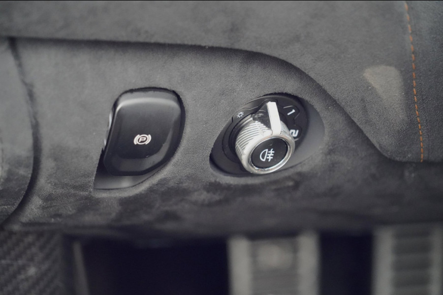 McLaren 720S 4.0 V8 Performance / Lift / 1e Eig. / 360 / Full Carbon / Sport Exhaust / MSO / 29dkm NAP