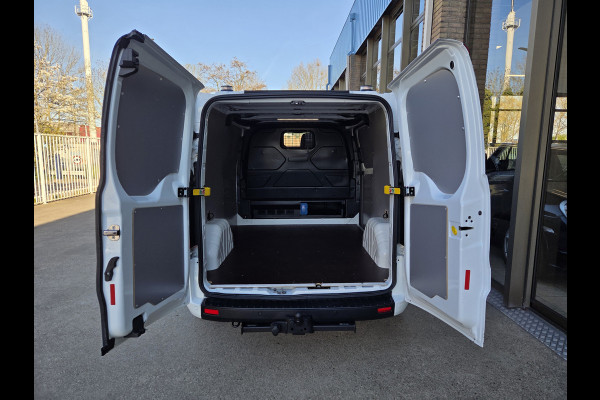 Ford Transit Custom 2.0 TDCI Automaat Trend Airco Cruisecontrol Navi Trekhaak Verwarmde stoel