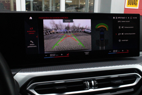 BMW 3-serie 330e 292PK xDRIVE | PANORAMISCH SCHUIF/KANTEL DAK | M-SPORT PRO-PAKKET | M-SPORT REMMEN UITGEVOERD IN DONKERBLAUW MET M LOGO | BMW LIVE COCKPIT PROFESSIONAL | CURVED DISPLAY |DRIVING ASSISTANT INCL. HEAD-UP DISPLAY | PARKING ASSIST INCL. ACHTERUITRIJCAMERA | ADAPTIEVE LED KOPLAMPEN |SHADOW LINE | M-SPORTSTOELEN VOOR | LEDER VERNASCA MET CONTRAST STIKSELS M-SPORT | STOEL VERWARMING | DRAADLOZE APPLE CARPLAY | ELEKTRISCH VERSTELBARE STOELEN MET GEHEUGEN FUNCTIE | HEAD UP DISPLAY | DRAADLOZE TELEFOONLADER | DODEHOEK BEWAKING | COMFORT PACK INCL. ELEKTRISCHE ACHTERKLEP | A