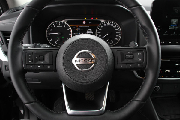 Nissan QASHQAI 1.3 DIG-T 158 pk Automaat N-Connecta Navigatie Apple Carplay/Android Auto Adaptive Cruise Control Parkeersensoren 360 camera Park Assist Lane Assist Stoel- en stuurwielverwarming Verwarmde voorruit LED koplampen Privacy Glass Trekhaak