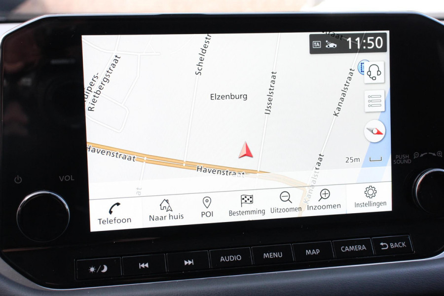 Nissan QASHQAI 1.3 DIG-T 158 pk Automaat N-Connecta Navigatie Apple Carplay/Android Auto Adaptive Cruise Control Parkeersensoren 360 camera Park Assist Lane Assist Stoel- en stuurwielverwarming Verwarmde voorruit LED koplampen Privacy Glass Trekhaak