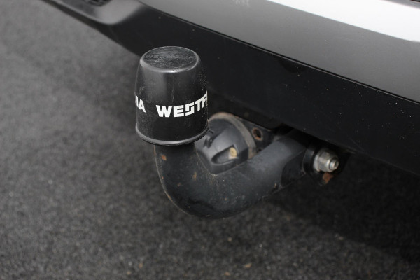 Nissan QASHQAI 1.3 DIG-T 158 pk Automaat N-Connecta Navigatie Apple Carplay/Android Auto Adaptive Cruise Control Parkeersensoren 360 camera Park Assist Lane Assist Stoel- en stuurwielverwarming Verwarmde voorruit LED koplampen Privacy Glass Trekhaak