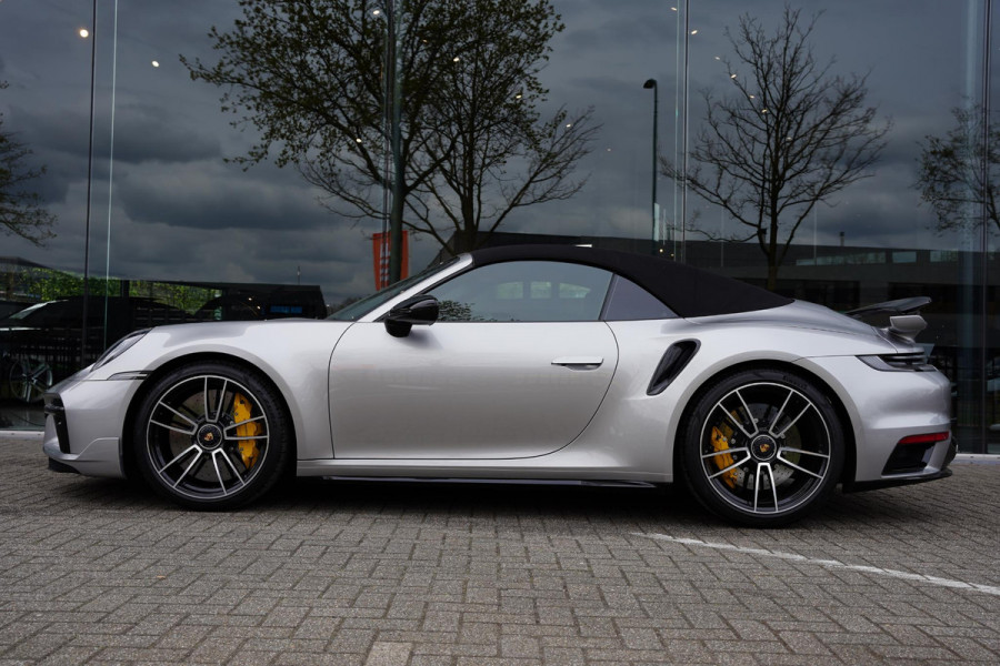 Porsche 911 Cabrio 3.8 Turbo S GERESERVEERD