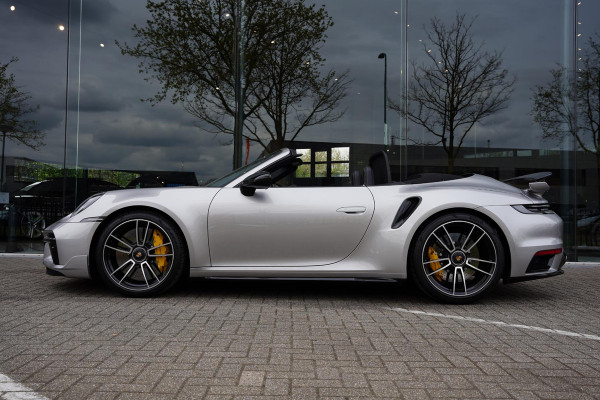 Porsche 911 Cabrio 3.8 Turbo S GERESERVEERD