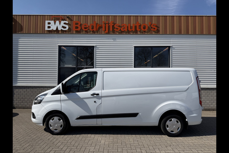 Ford Transit Custom 300 2.0 TDCI 130pk L2H1 Trend / euro 6 / vaste prijs rijklaar € 12.950 ex btw / lease vanaf € 218 / airco / cruise / navigatie / camera / trekhaak 2700 kg !