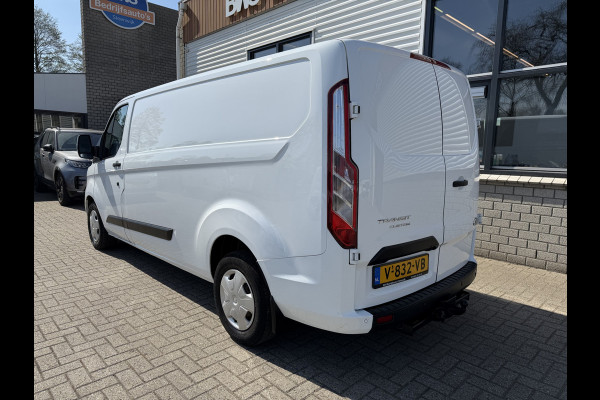 Ford Transit Custom 300 2.0 TDCI 130pk L2H1 Trend / euro 6 / vaste prijs rijklaar € 12.950 ex btw / lease vanaf € 218 / airco / cruise / navigatie / camera / trekhaak 2700 kg !