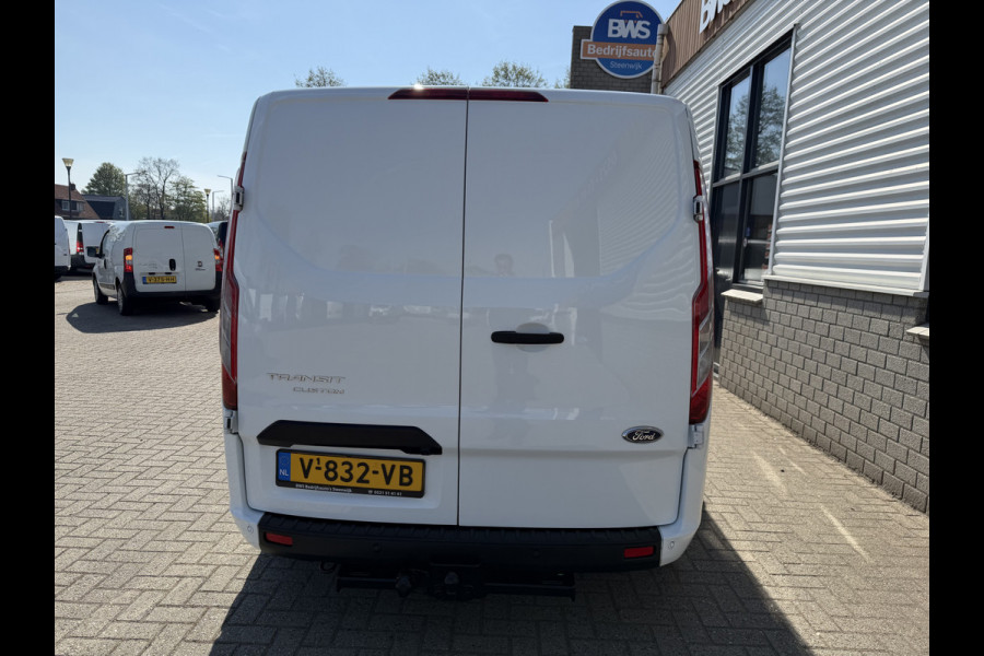 Ford Transit Custom 300 2.0 TDCI 130pk L2H1 Trend / euro 6 / vaste prijs rijklaar € 12.950 ex btw / lease vanaf € 218 / airco / cruise / navigatie / camera / trekhaak 2700 kg !
