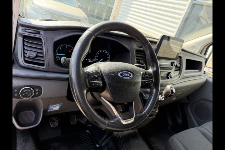 Ford Transit Custom 300 2.0 TDCI 130pk L2H1 Trend / euro 6 / vaste prijs rijklaar € 12.950 ex btw / lease vanaf € 218 / airco / cruise / navigatie / camera / trekhaak 2700 kg !