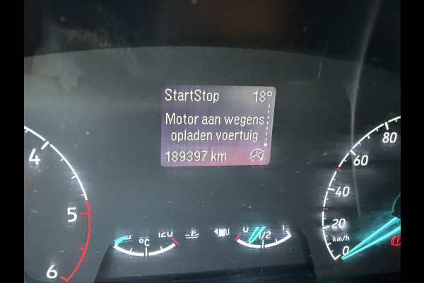 Ford Transit Custom 300 2.0 TDCI 130pk L2H1 Trend / euro 6 / vaste prijs rijklaar € 12.950 ex btw / lease vanaf € 218 / airco / cruise / navigatie / camera / trekhaak 2700 kg !