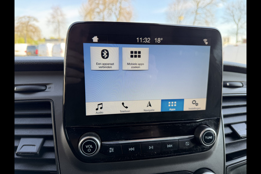 Ford Transit Custom 300 2.0 TDCI 130pk L2H1 Trend / euro 6 / vaste prijs rijklaar € 12.950 ex btw / lease vanaf € 218 / airco / cruise / navigatie / camera / trekhaak 2700 kg !