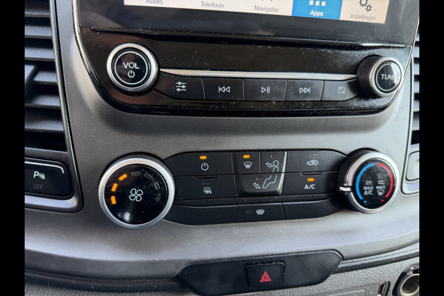 Ford Transit Custom 300 2.0 TDCI 130pk L2H1 Trend / euro 6 / vaste prijs rijklaar € 12.950 ex btw / lease vanaf € 218 / airco / cruise / navigatie / camera / trekhaak 2700 kg !