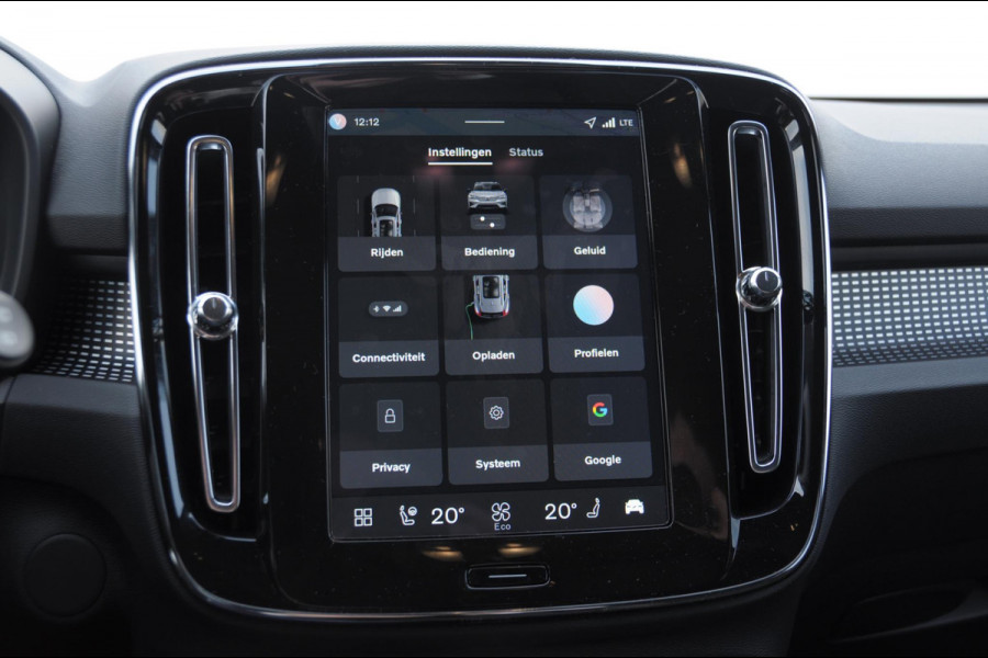 Volvo EX40 252PK Auotmaat Single Motor Extended Range Plus Panoramadak / Apple Carplay / Android Auto / Harman kardon audio / Adaptive cruise control / Pilot assist / Lichtmetalen velgen /