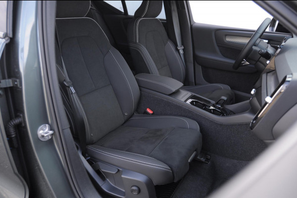 Volvo EX40 252PK Auotmaat Single Motor Extended Range Plus Panoramadak / Apple Carplay / Android Auto / Harman kardon audio / Adaptive cruise control / Pilot assist / Lichtmetalen velgen /