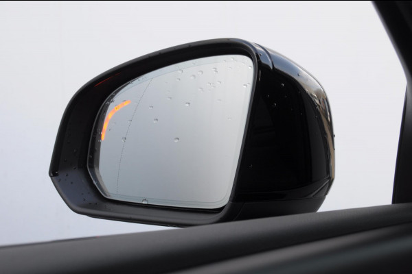 Volvo EX40 252PK Auotmaat Single Motor Extended Range Plus Panoramadak / Apple Carplay / Android Auto / Harman kardon audio / Adaptive cruise control / Pilot assist / Lichtmetalen velgen /