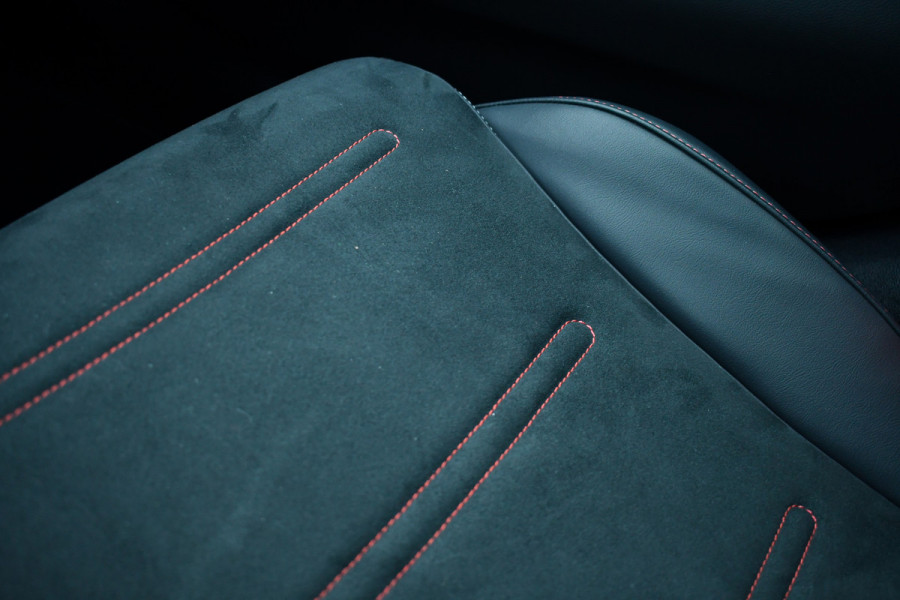 Mercedes-Benz E-Klasse Estate AMG 53 4M+ Pano Superscreen Trekh Burm HUD Distronic Night