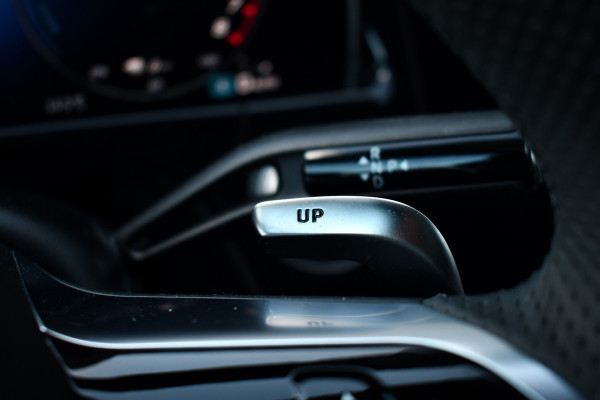 Mercedes-Benz E-Klasse Estate AMG 53 4M+ Pano Superscreen Trekh Burm HUD Distronic Night