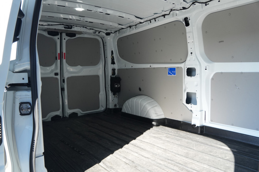 Ford Transit Custom 300 2.0 TDCI L2H1 Trend 136pk - Airco - Cruise - Carplay - LED - Rijklaar