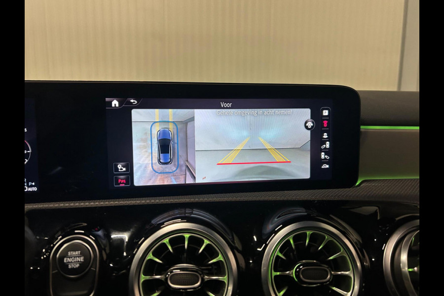 Mercedes-Benz A-Klasse 250 e Star Edition AMG Line Plus | PANO | HUD | 360 CAMERA | TREKHAAK | VOL OPTIES!