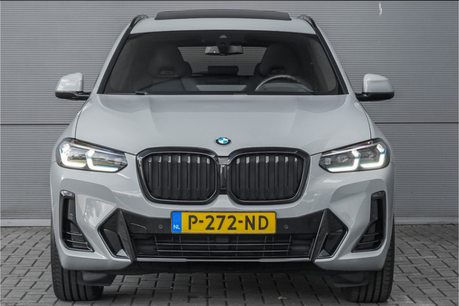BMW X3 xDrive20i Business Edition+ M-Sport M-Stoelen Pano Laser 21"