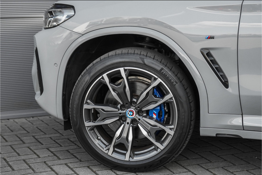 BMW X4 xDrive20i M-Sport Pano Laser Stuurverw Trekhaak Individual 20"